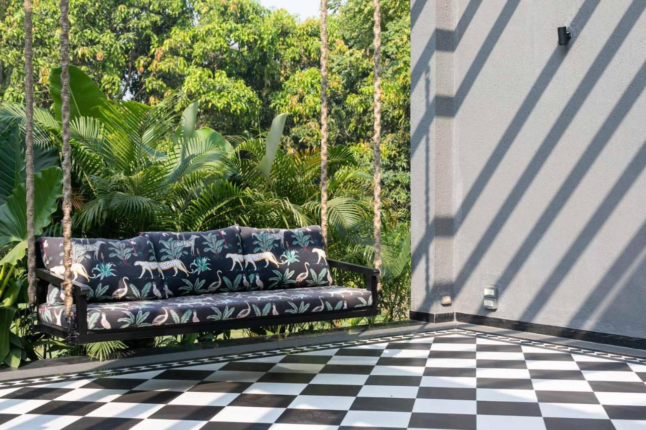 Stayvista At The Charcoal Villa Luxury Collection آليباغ المظهر الخارجي الصورة