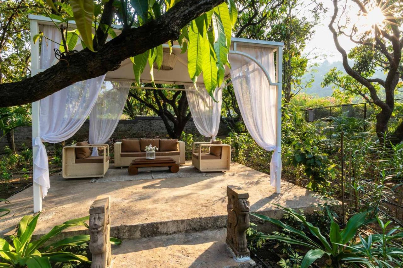 Stayvista At The Charcoal Villa Luxury Collection آليباغ المظهر الخارجي الصورة