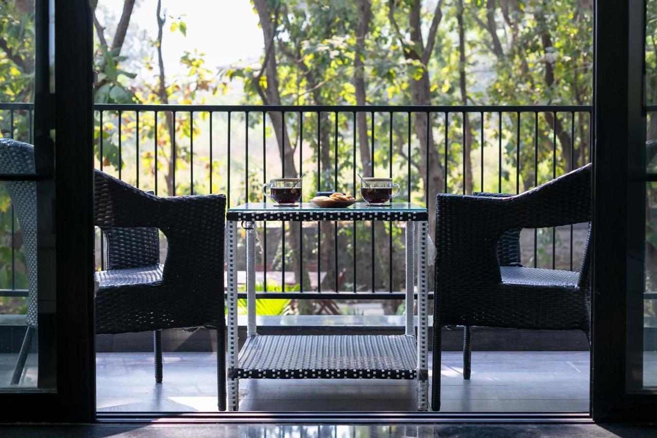 Stayvista At The Charcoal Villa Luxury Collection آليباغ المظهر الخارجي الصورة