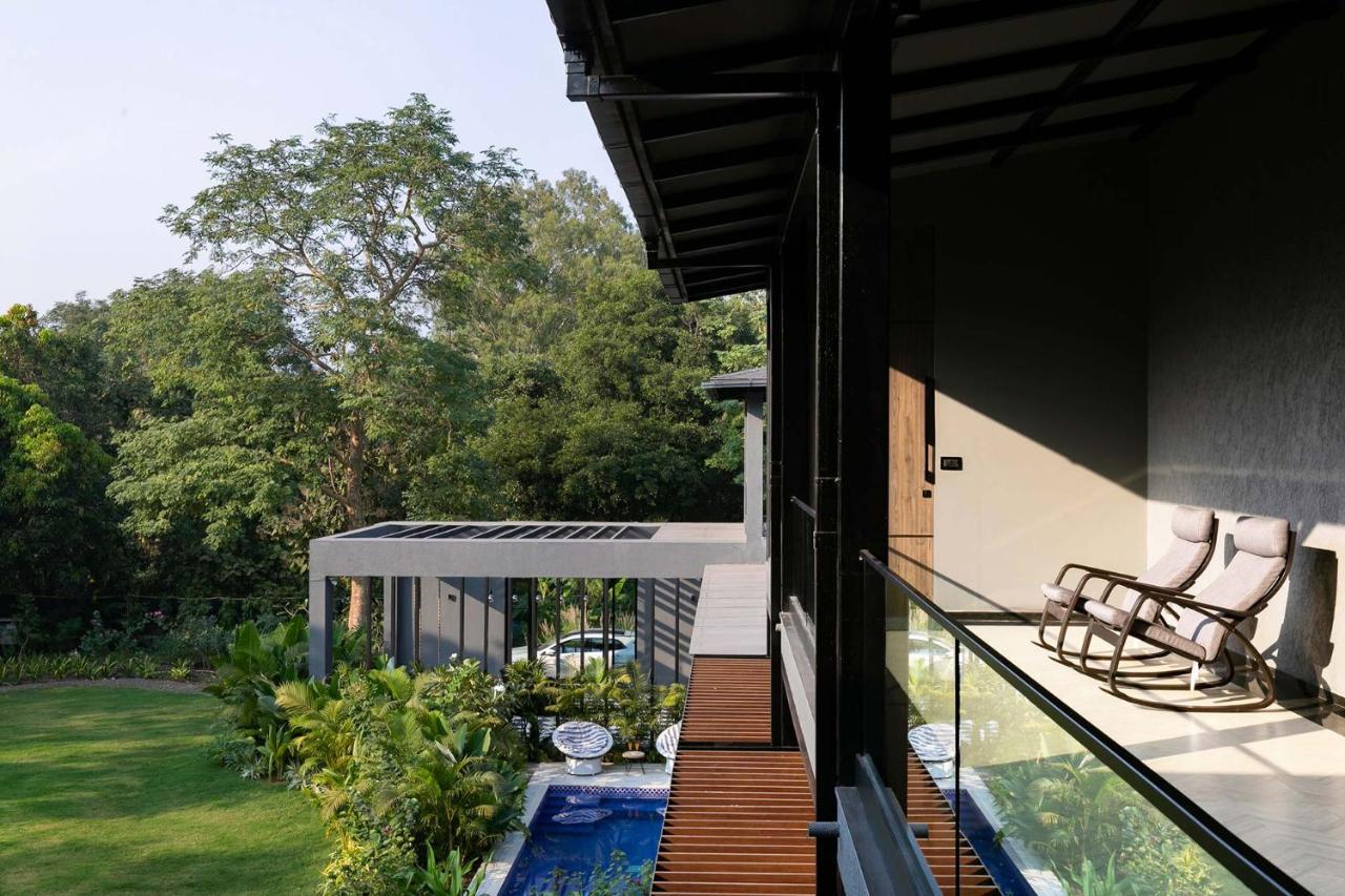 Stayvista At The Charcoal Villa Luxury Collection آليباغ المظهر الخارجي الصورة