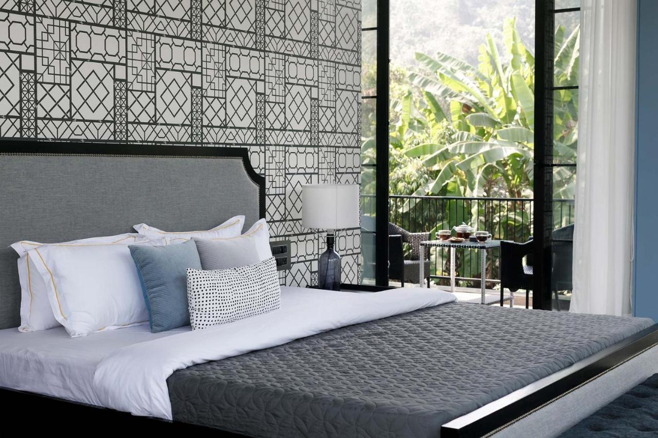 Stayvista At The Charcoal Villa Luxury Collection آليباغ المظهر الخارجي الصورة