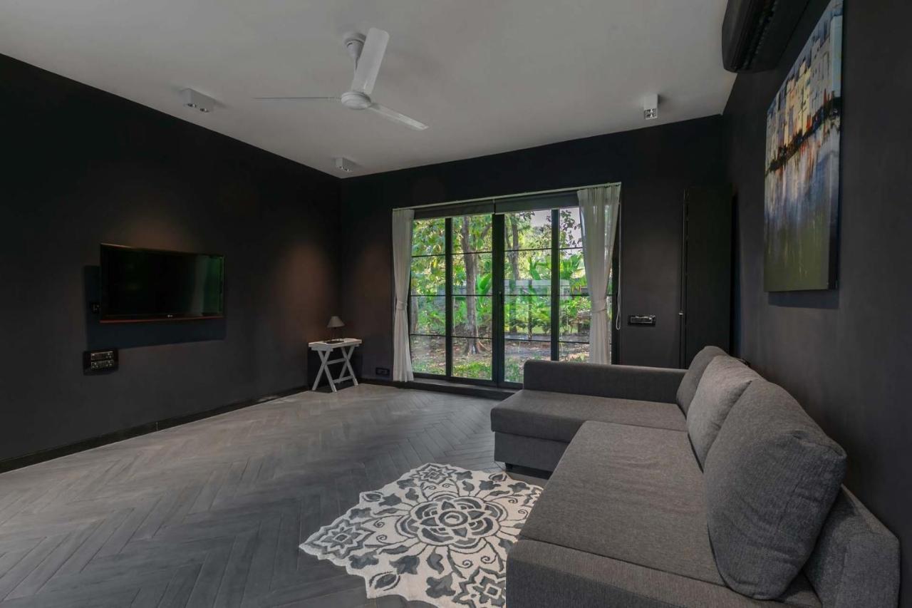 Stayvista At The Charcoal Villa Luxury Collection آليباغ المظهر الخارجي الصورة